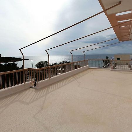 Seaside Renovated Top Floor Apartment Saronida Εξωτερικό φωτογραφία