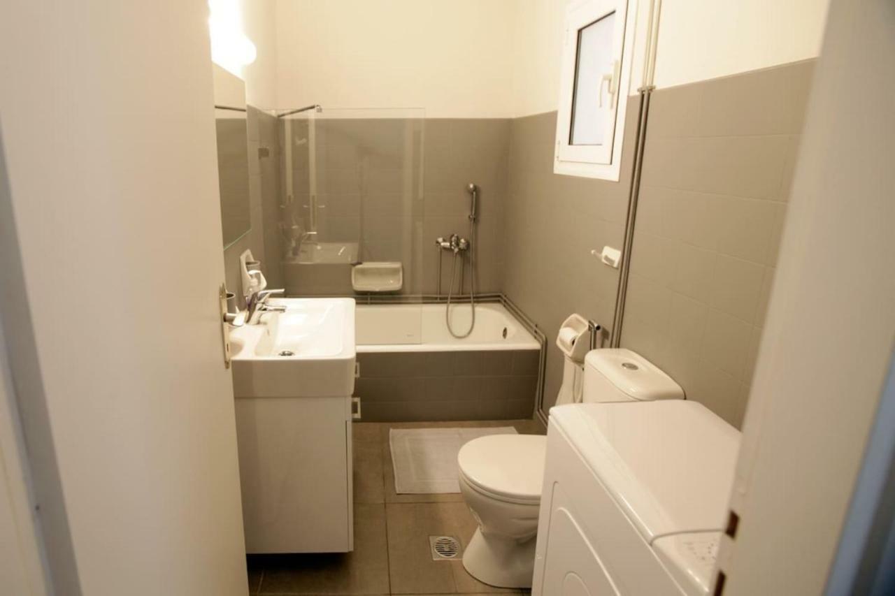 Seaside Renovated Top Floor Apartment Saronida Εξωτερικό φωτογραφία